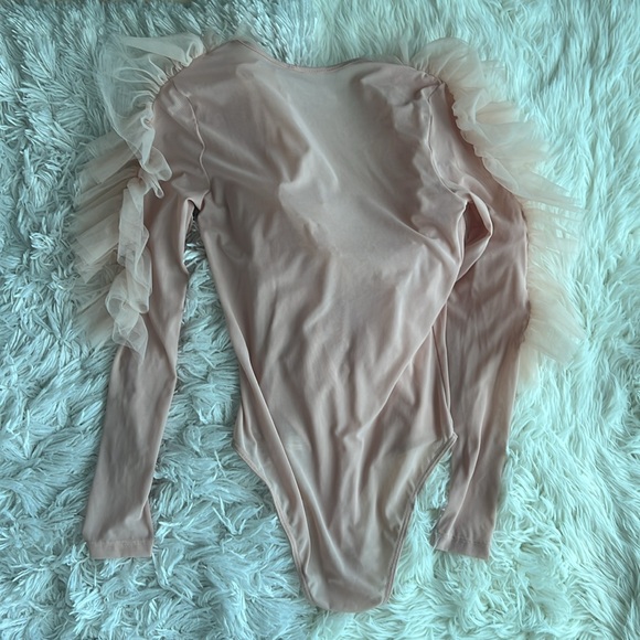NWT: Untamed Petals by Amanda Judge Holly Bodysuit size small in nude - Picture 6 of 6
